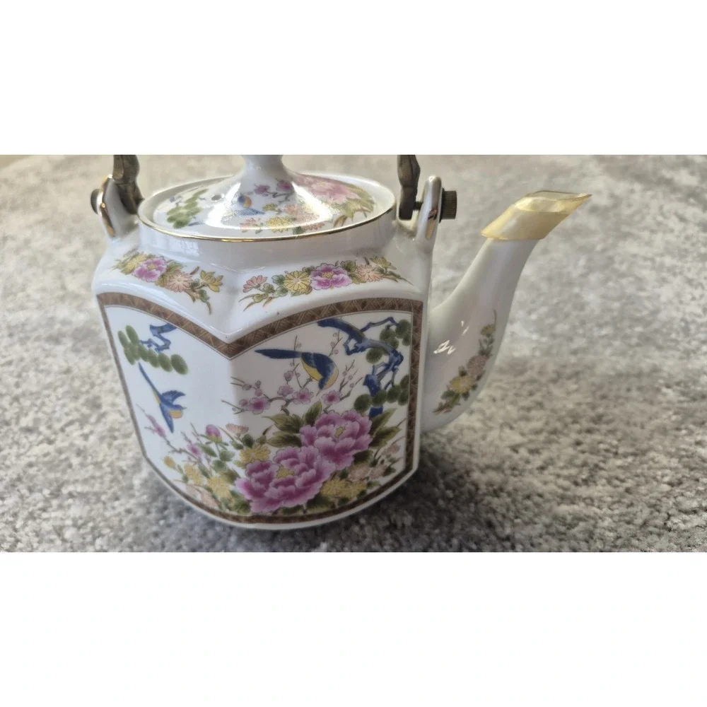 Vtg Japanese Porcelain Teapot‎ Brass Handle w/ Flowers Birds Gold Trim Homco